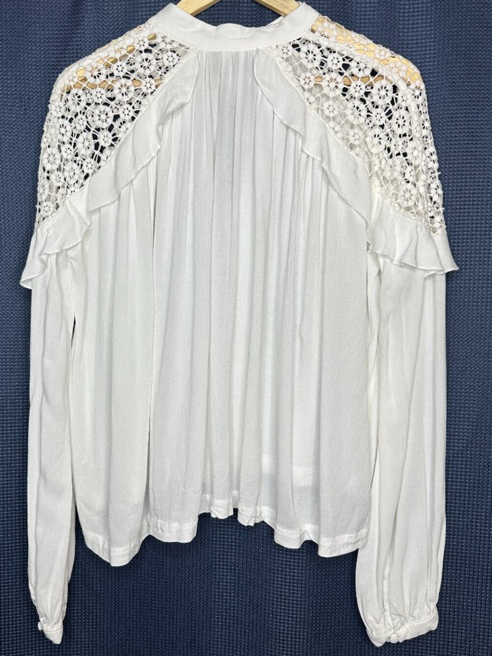 Free People Crochet Shoulders Peasant Keyhole, Medium Cottage Boho Fairy